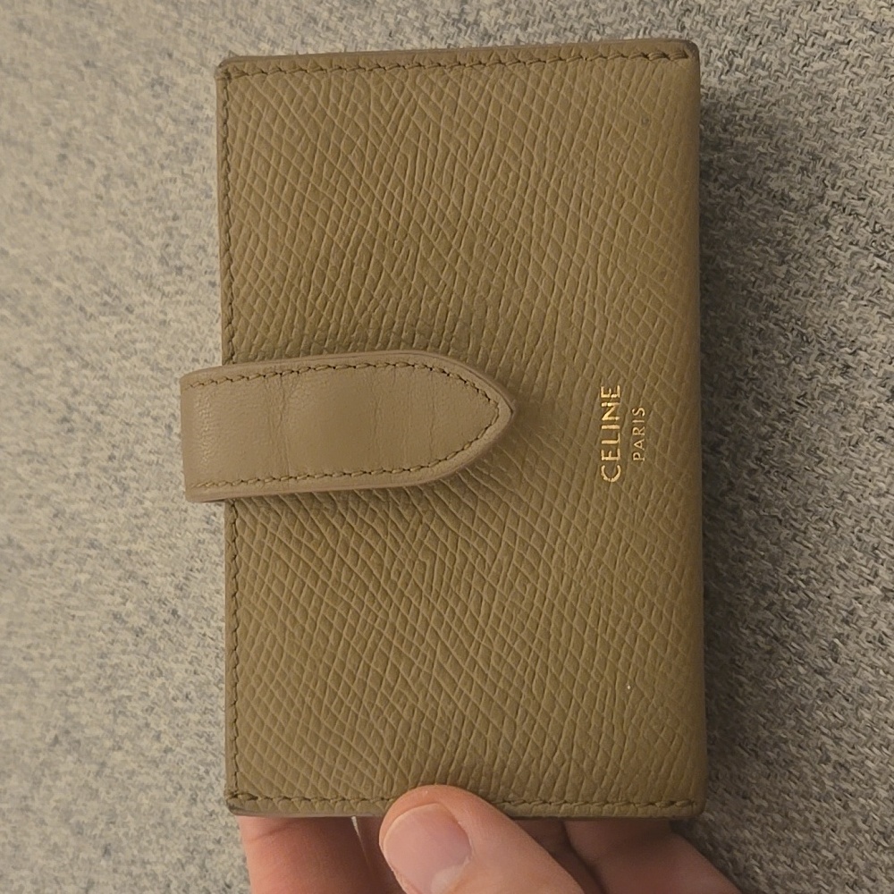 CELINE Calfskin Card Holder - Picture 5 of 8